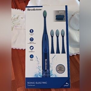 Brookstone Sonic Electric Toothbrush With Storage Case